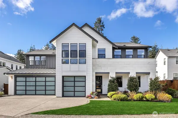 8722 NE Winslow Grove Court, Bainbridge Island, WA 98110