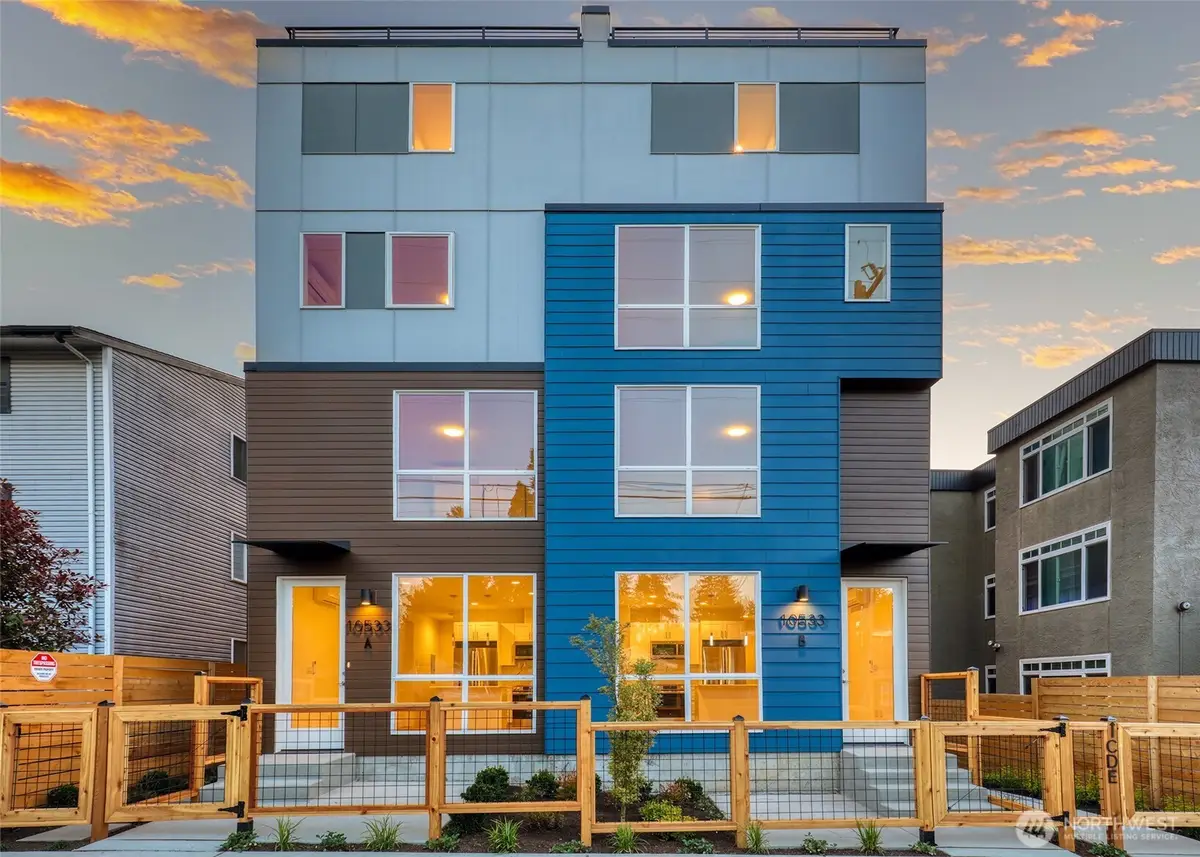 10533 Stone Avenue N, Seattle, WA 98133 - #1