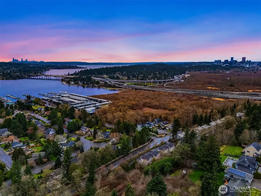 4020 Lake Washington Boulevard Se, Bellevue, WA 98006 - #2