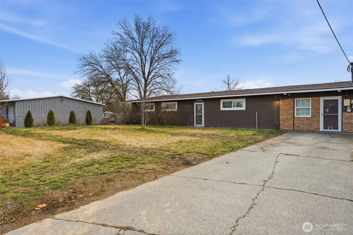 9016 Bong Loop Drive #A, Moses Lake, WA 98837 - #1