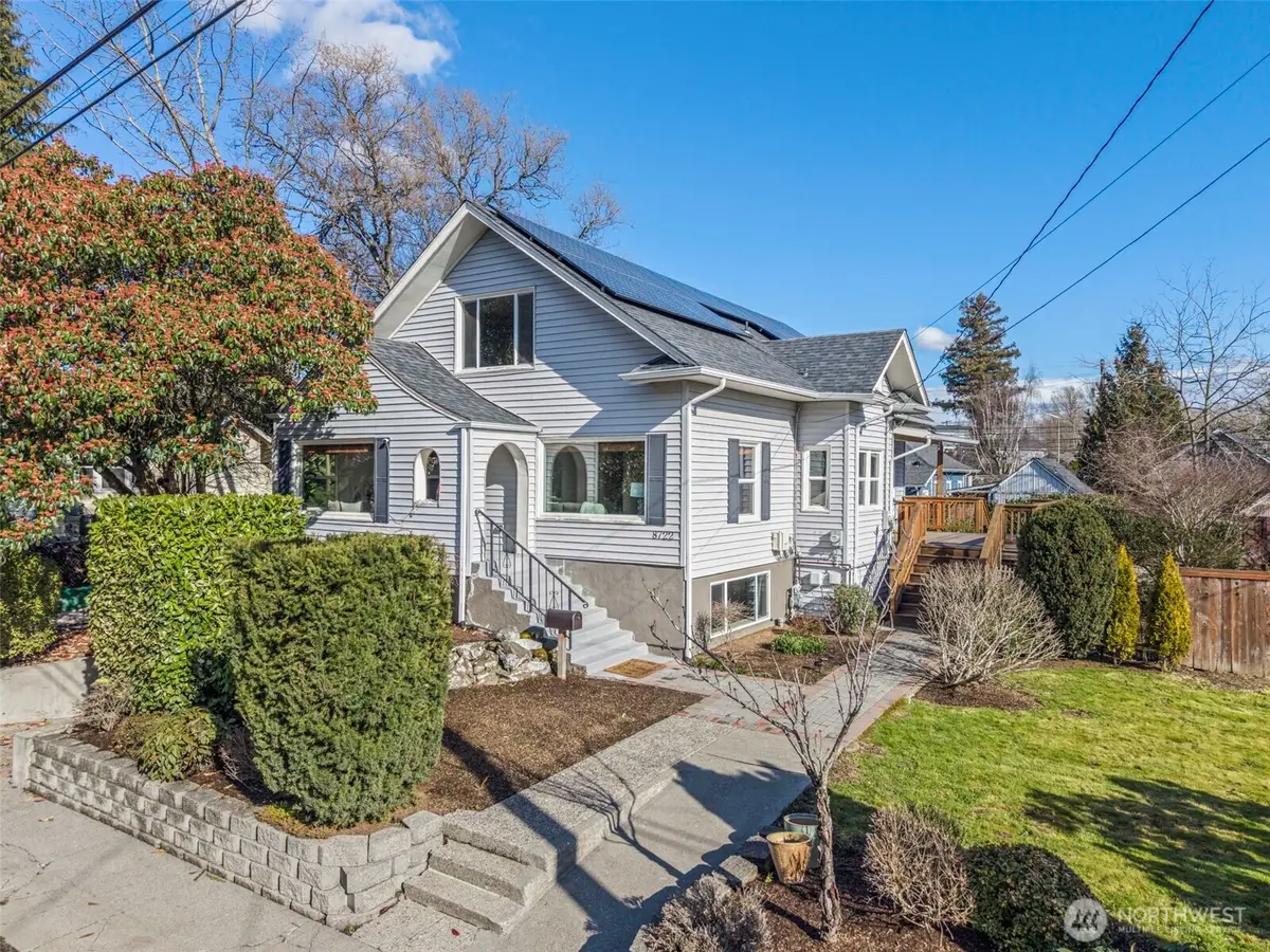 8722 Hamlet Ave S, Seattle, WA 98118 - #1