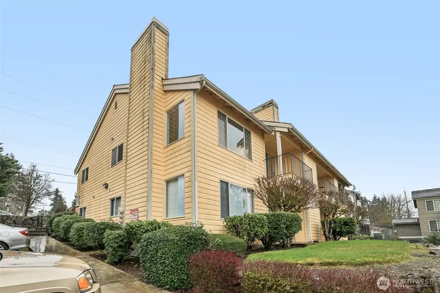 1111 S Villard Street #D25, Tacoma, WA 98465 - #3