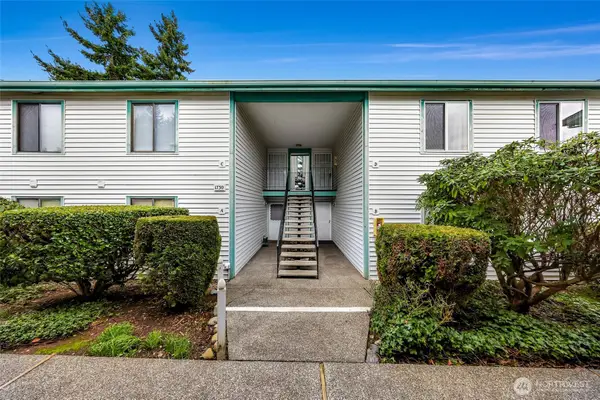 1730 318th Place #39D, Federal Way, WA 98023