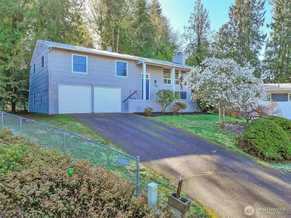 6215 Maple View Drive, Bremerton, WA 98312