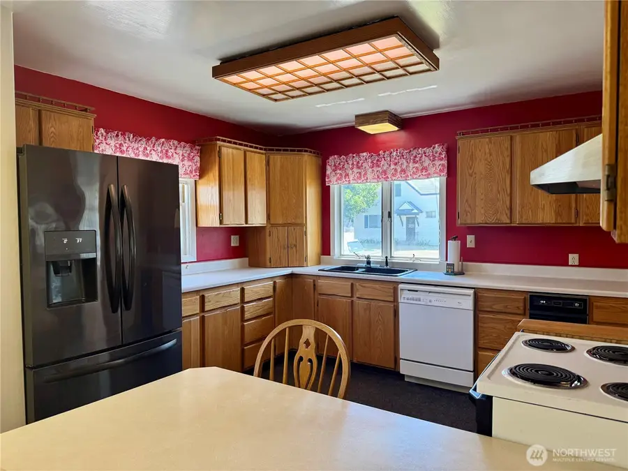 706 Maxwell Street, Davenport, WA 99122 - #3