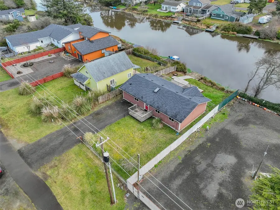 306 Point Brown Avenue Ne, Ocean Shores, WA 98569 - #3