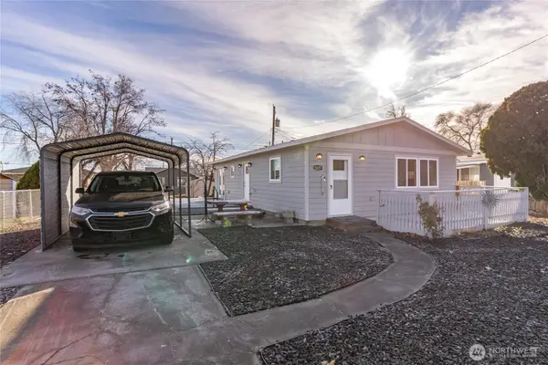 2427 W Texas Street, Moses Lake, WA 98837