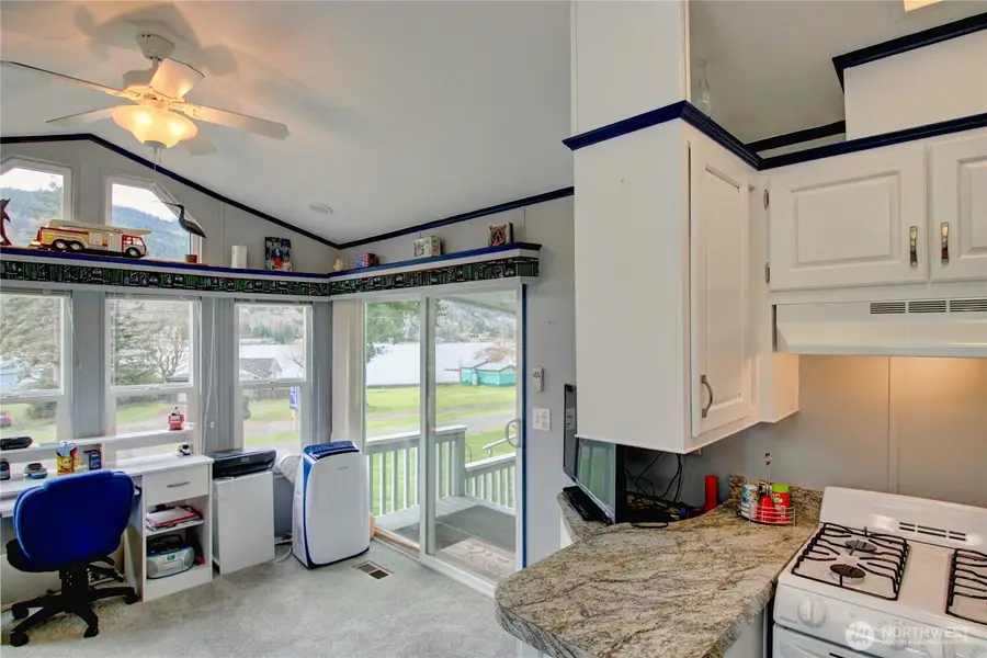 22989 Lake Mcmurray Lane #10, Mount Vernon, WA 98274 - #3