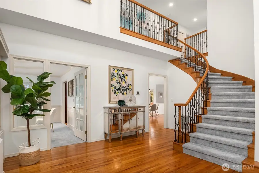 8550 NE 28th Street, Hunts Point, WA 98004 - #3