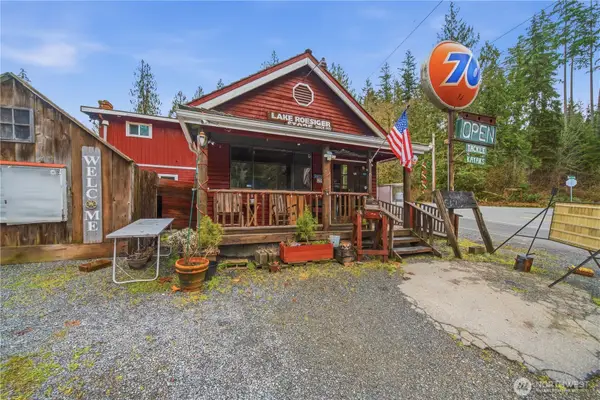 810 S Lake Roesiger Road, Snohomish, WA 98290