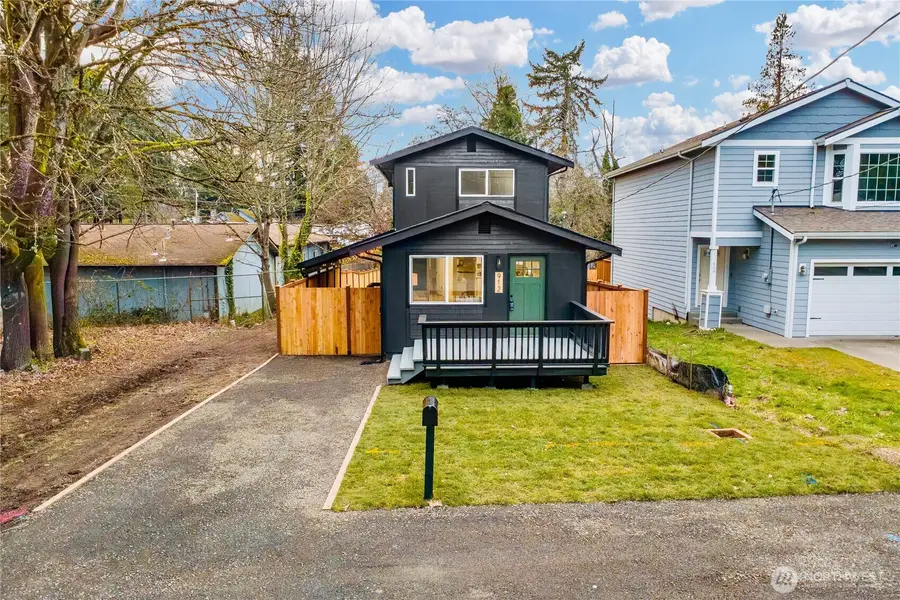 912 Austin Avenue, Port Orchard, WA 98366 - #3