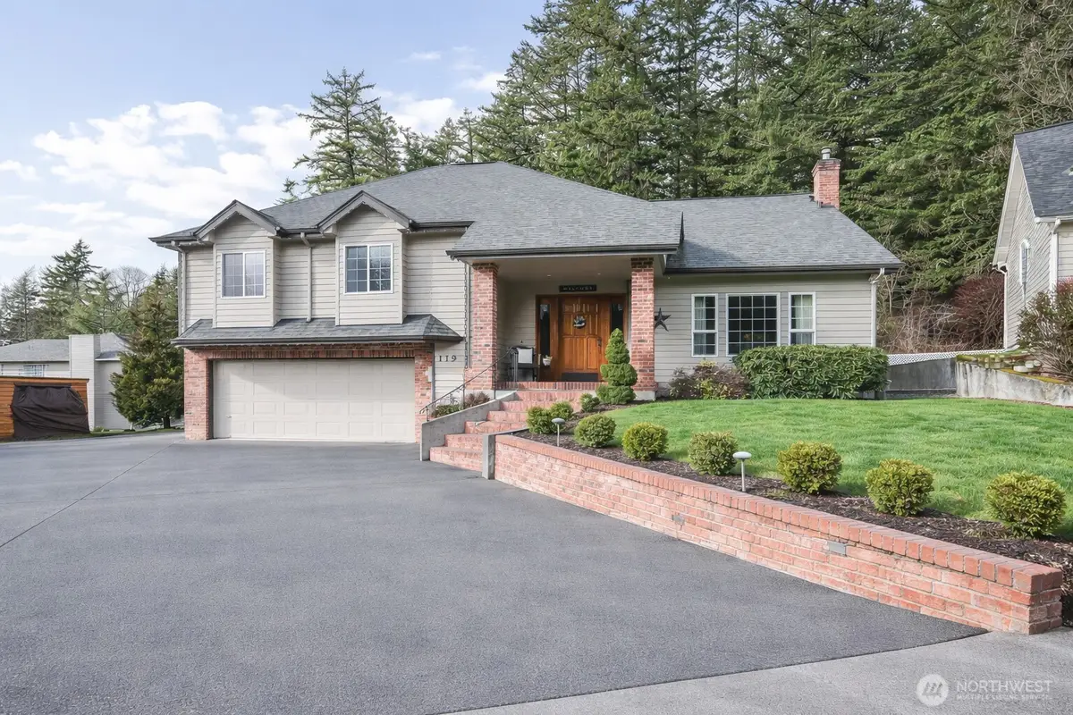 119 Emerald Court, Kelso, WA 98626 - #1