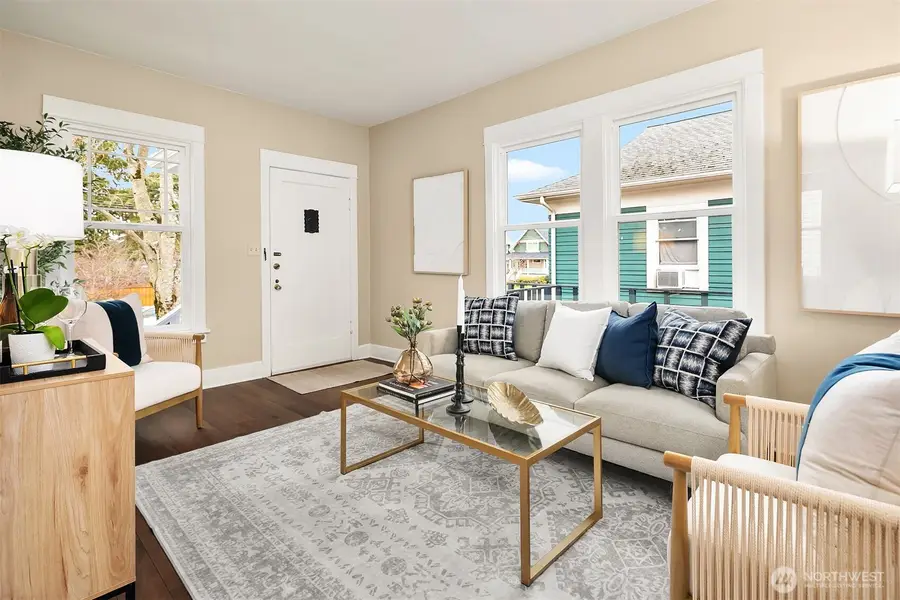 511 W Mcgraw Street, Seattle, WA 98119 - #2