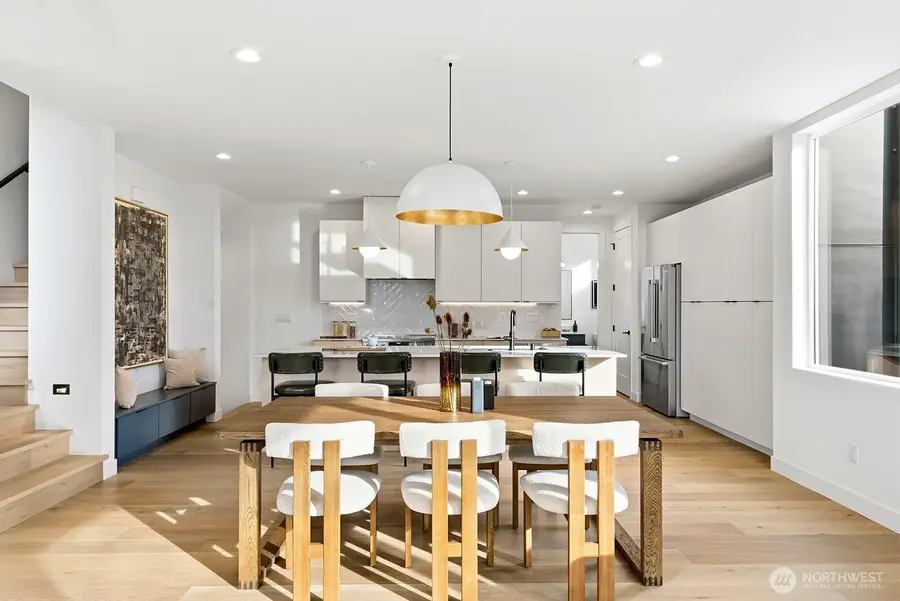 3810 42nd Avenue Sw, Seattle, WA 98116 - #3