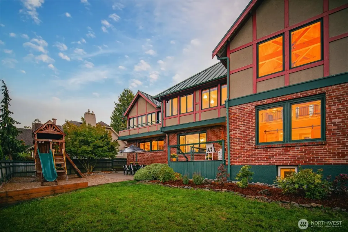 937 N 71st Street, Seattle, WA 98103 - #1