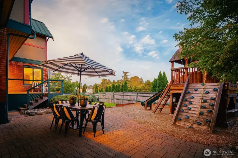 937 N 71st Street, Seattle, WA 98103 - #2