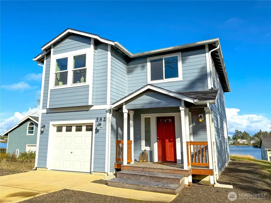 582 Mount Olympus Avenue Se, Ocean Shores, WA 98569 - #2