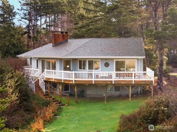 21909 Pacific Way, Ocean Park, WA 98640