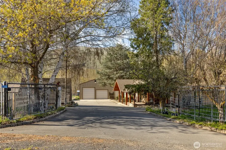 1260 Burbank Creek Road, Yakima, WA 98901 - #3