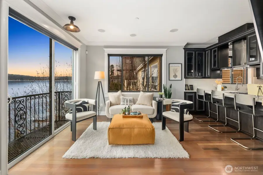 4013 E Lake Sammamish Shore Lane, Sammamish, WA 98075 - #2