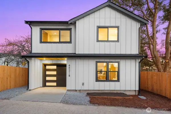 4521 47th Avenue Sw #B, Seattle, WA 98116