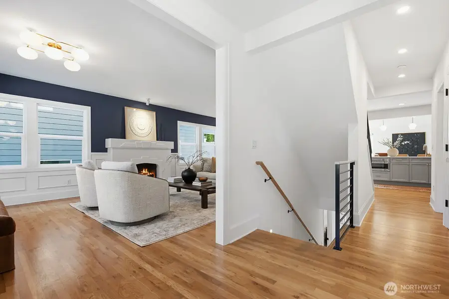 7511 41st Avenue Ne, Seattle, WA 98115 - #3