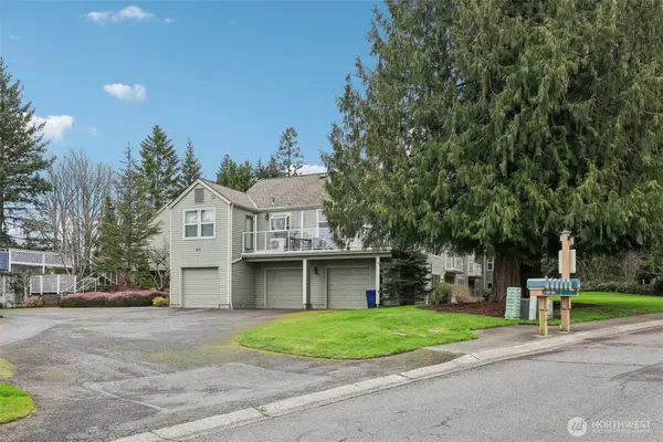 22142 SE 40th Lane #1121, Issaquah, WA 98029