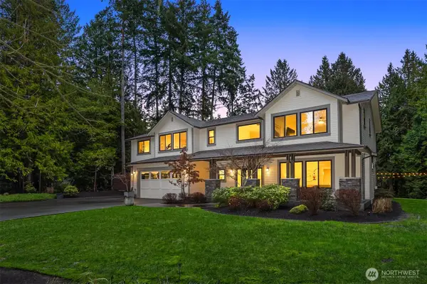 4516 Island Avenue Ne, Bainbridge Island, WA 98110