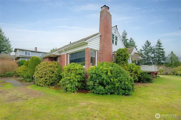1020 Puget Drive, Edmonds, WA 98020