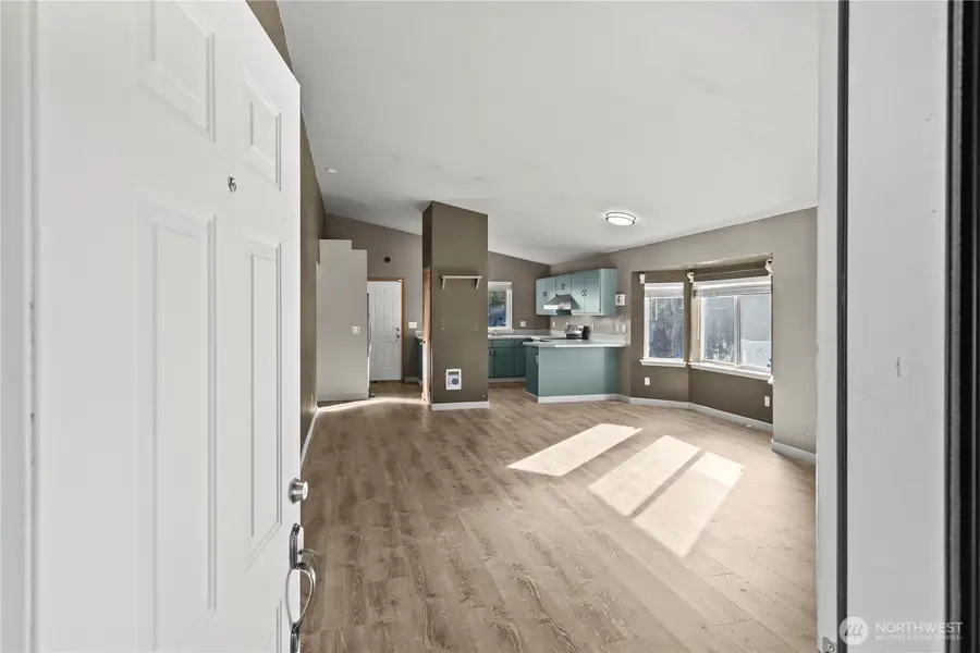 17517 Park Avenue S, Spanaway, WA 98387 - #2