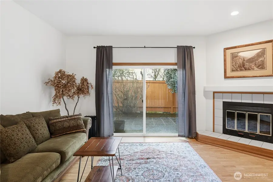 21306 48th Avenue W #C2, Mountlake Terrace, WA 98043 - #2