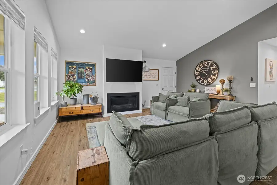 492 Ensign Avenue Nw, Ocean Shores, WA 98569 - #3