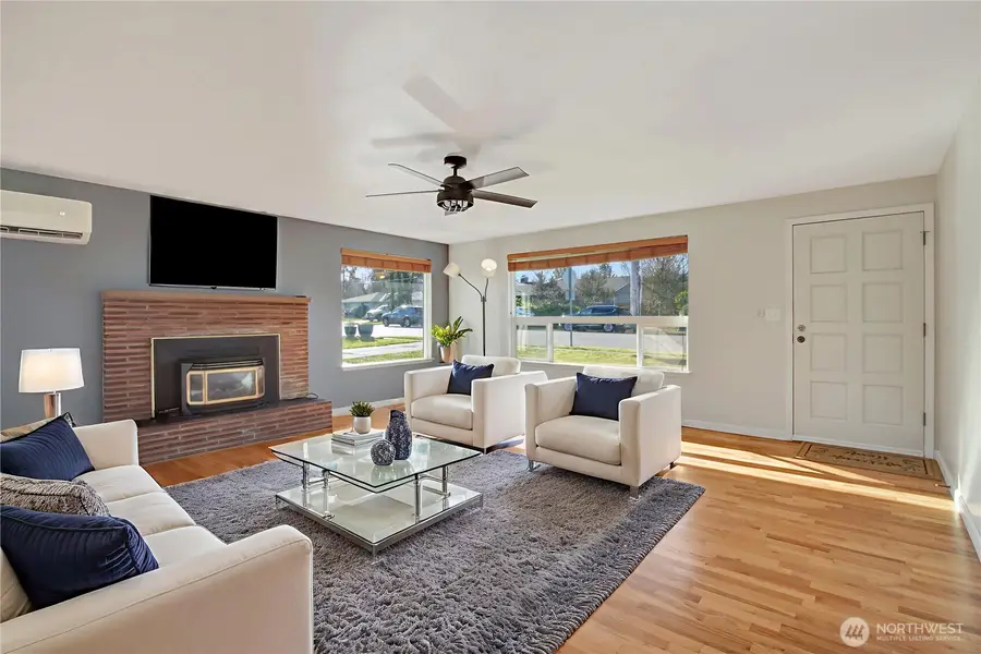 908 S 18th Street, Mount Vernon, WA 98274 - #3