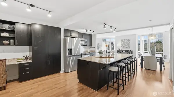 699 John Street #420, Seattle, WA 98109