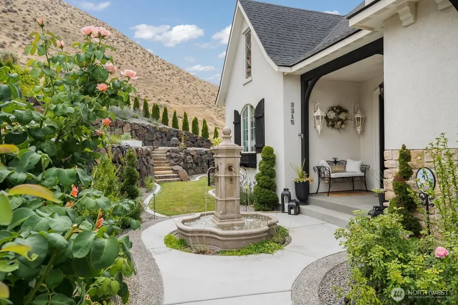 2315 Morency Drive, Richland, WA 99352 - #2