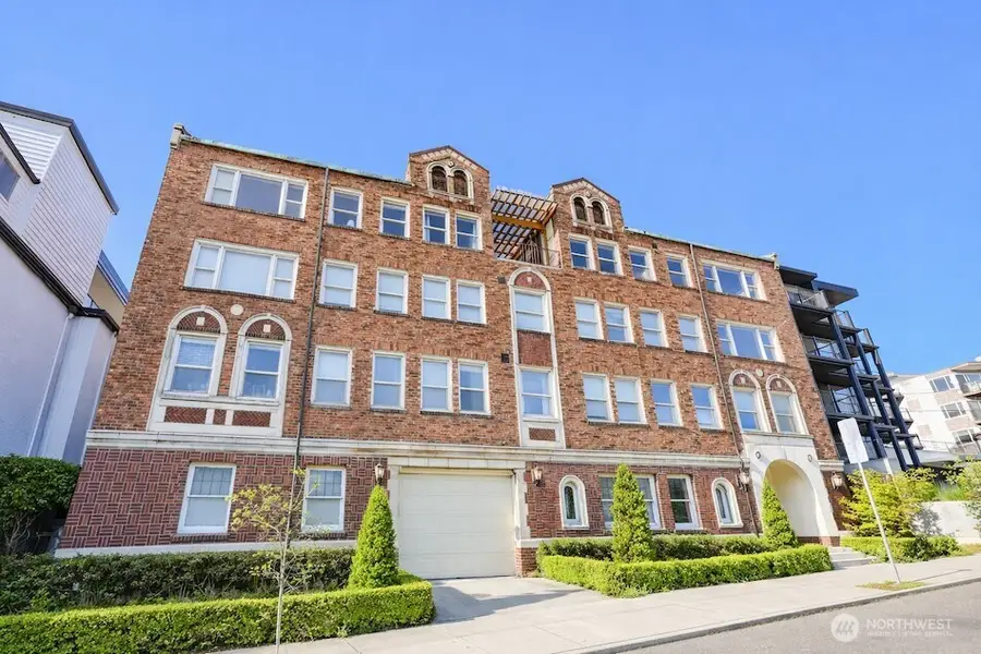 16 Valley Street, Seattle, WA 98109 - #3