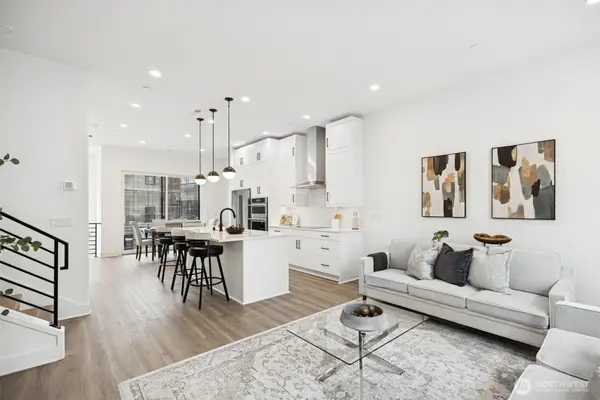 18805 99th Court Ne #D, Bothell, WA 98011