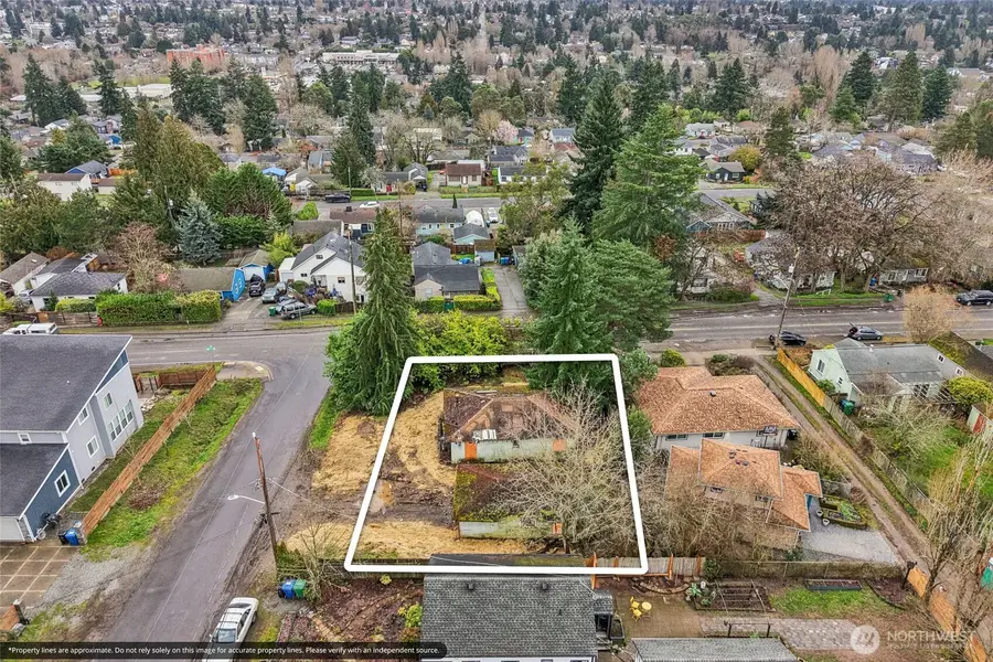 9805 35th Avenue Sw, Seattle, WA 98126 - #3