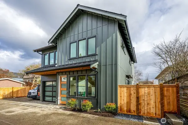 8319 25th Avenue Nw, Seattle, WA 98117