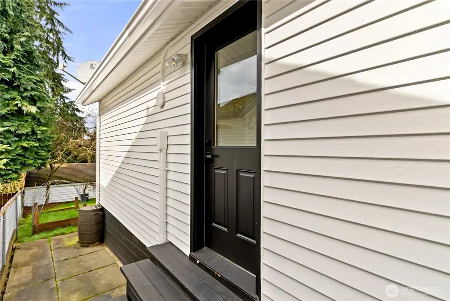 8535 16th Avenue Nw, Seattle, WA 98117 - #3