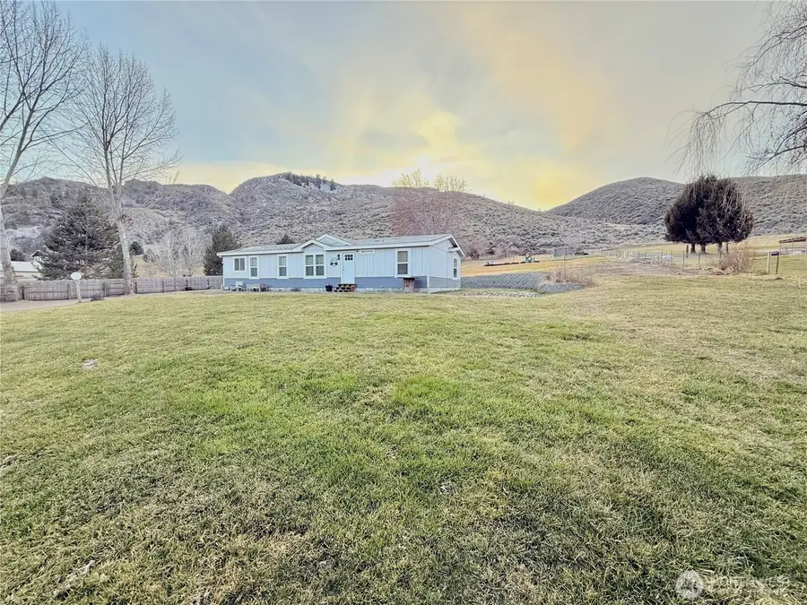 859 Highway 7, Tonasket, WA 98855 - #2