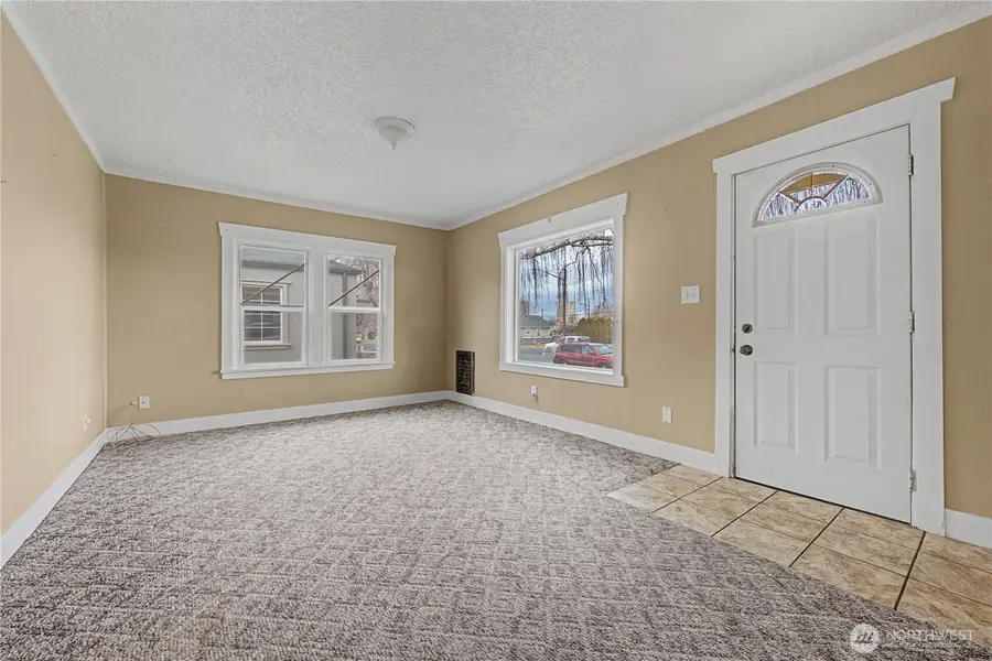 417 C Street Sw, Ephrata, WA 98823 - #3