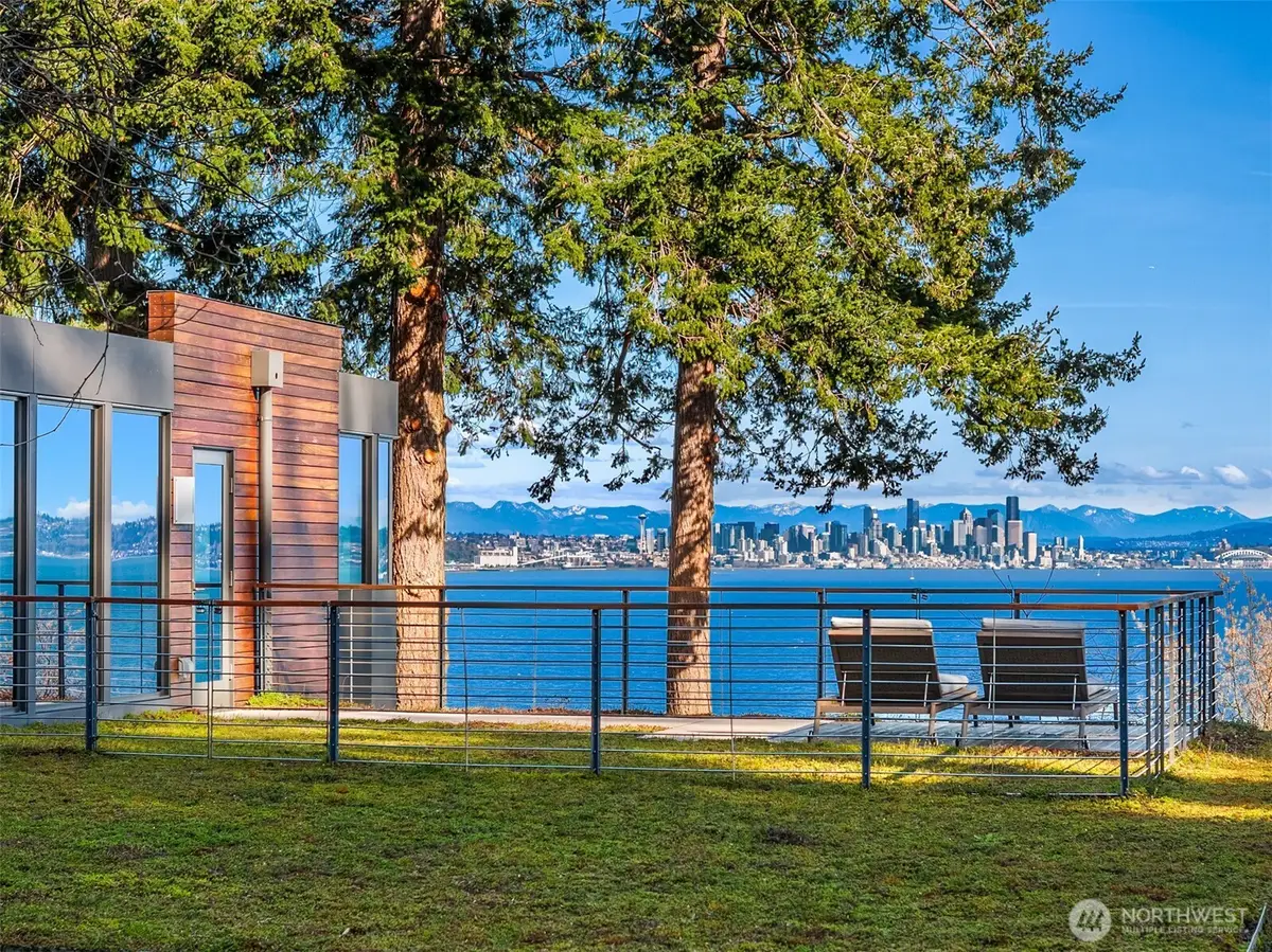 7268 Madrona Drive Ne, Bainbridge Island, WA 98110 - #1