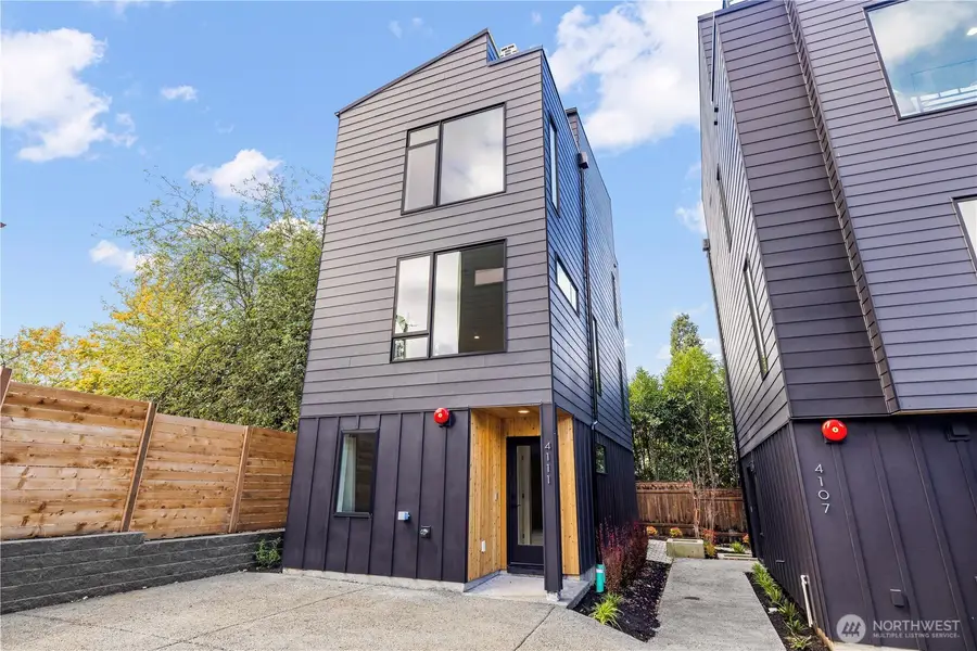 4109 25th Avenue Sw #D, Seattle, WA 98106 - #3