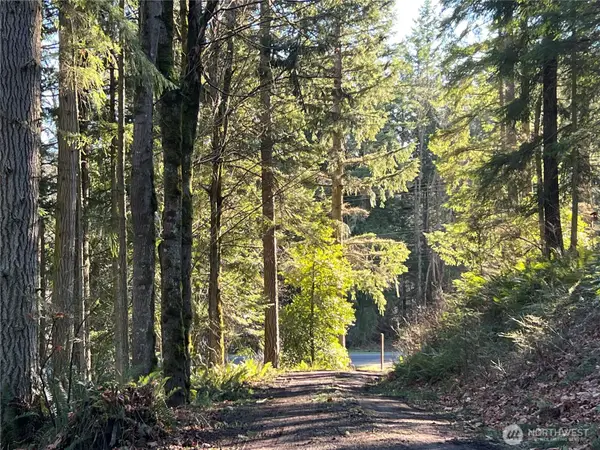 5662 Center Road, Chimacum, WA 98325