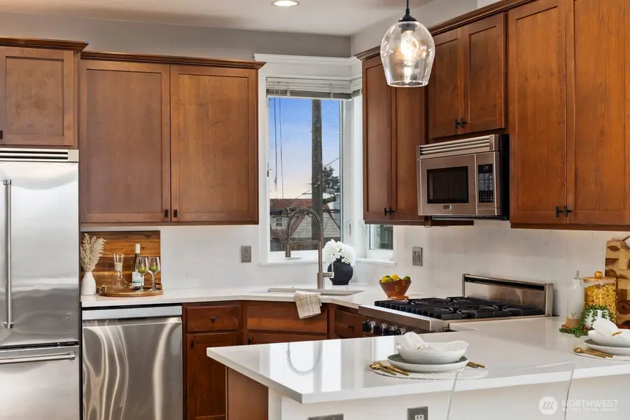 1601 California Avenue Sw, Seattle, WA 98116 - #2