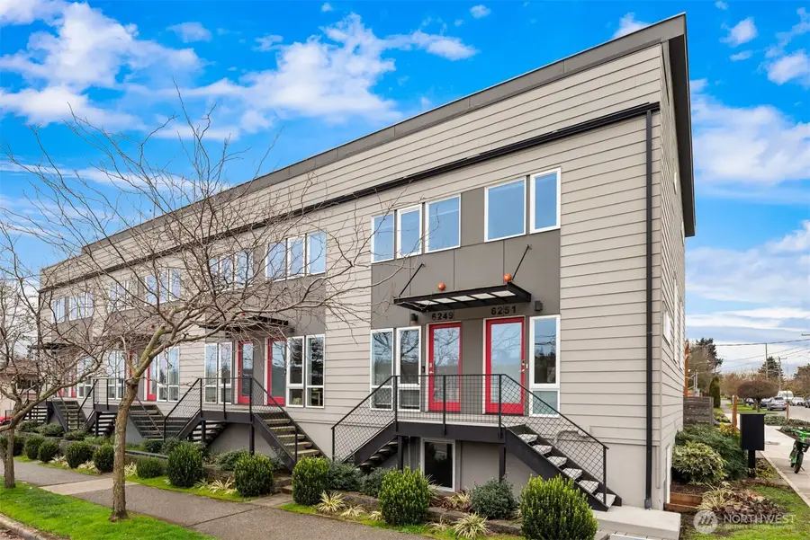 6251 8th Avenue Nw, Seattle, WA 98107 - #2