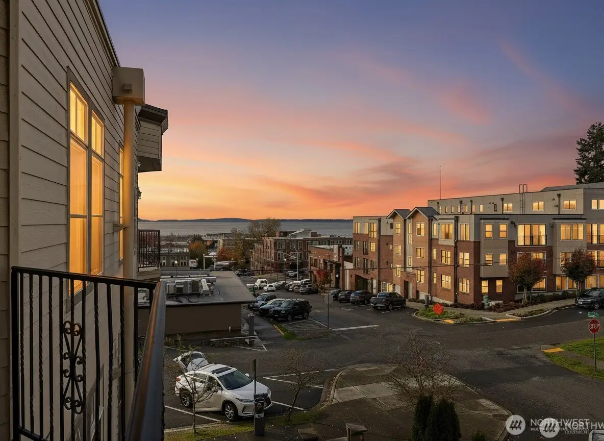 1201 13th Street #301, Bellingham, WA 98225 - #1