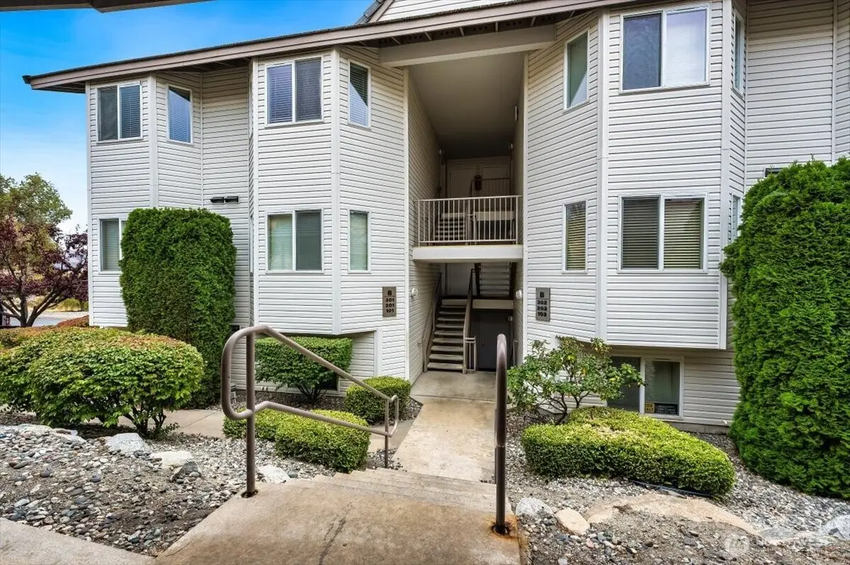 808 W Manson Highway #B201, Chelan, WA 98816 - #1