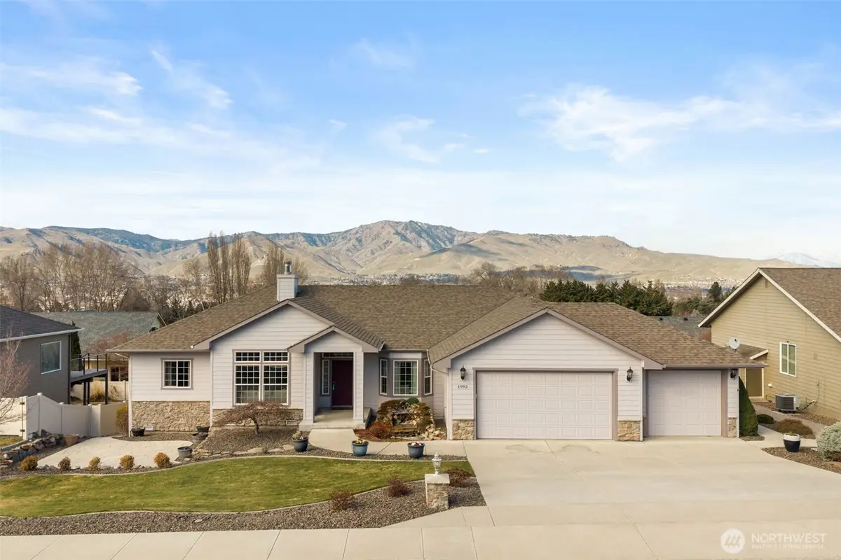 1992 Stoneridge Drive, East Wenatchee, WA 98802 - #1